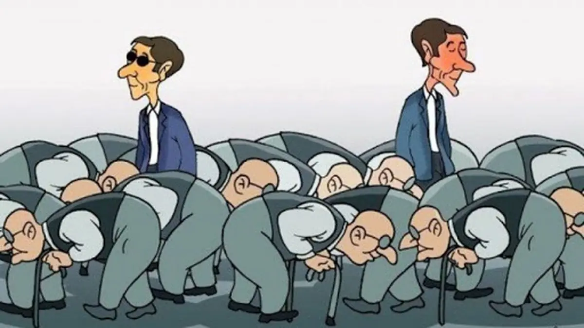 واکنش مردم به ارتباط میز چسبناک و مدیر کهنسال+فیلم