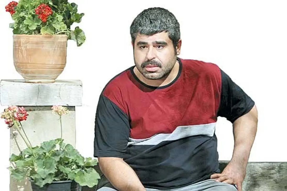 همه میخواهند طنازی کنم!
