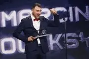فوتبال شغل اول برنده جایزه پوشکاش نیست