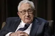 در آستانه جنگ با روسیه و چین قرار گرفته‌ایم 