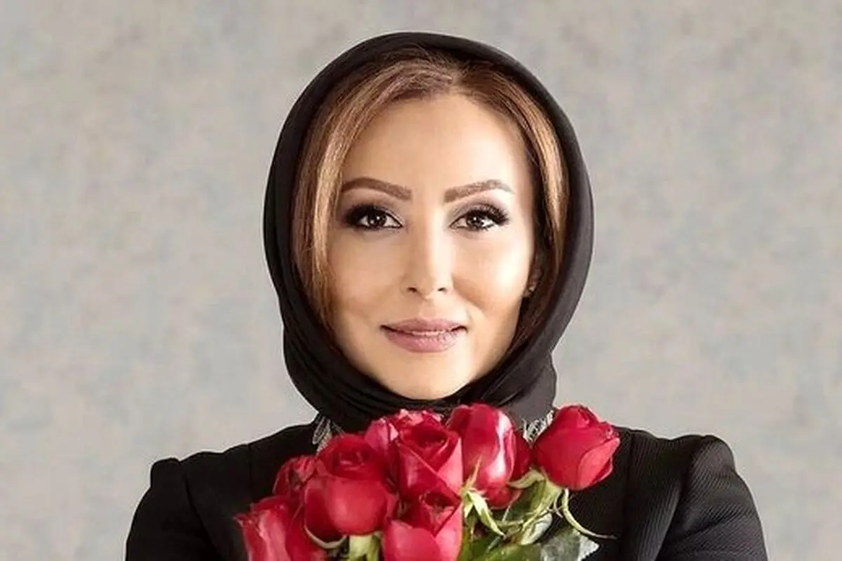 وقتی قیمت موز دغدغه  بازیگر زن جنجالی می شود!/ عکس