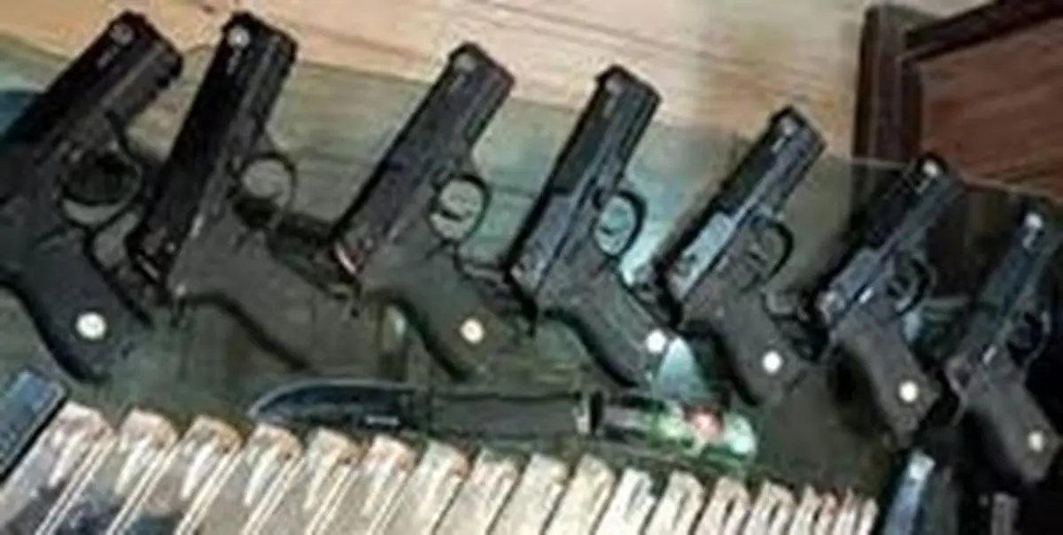 از دستگیری باند خانوادگی حمل سلاح تا دستگیری قاتل متواری