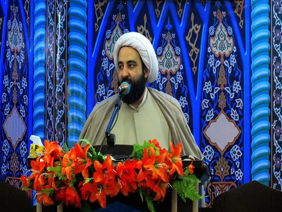 با عاملان فیش های نجومی مثل یک خائن برخورد شود