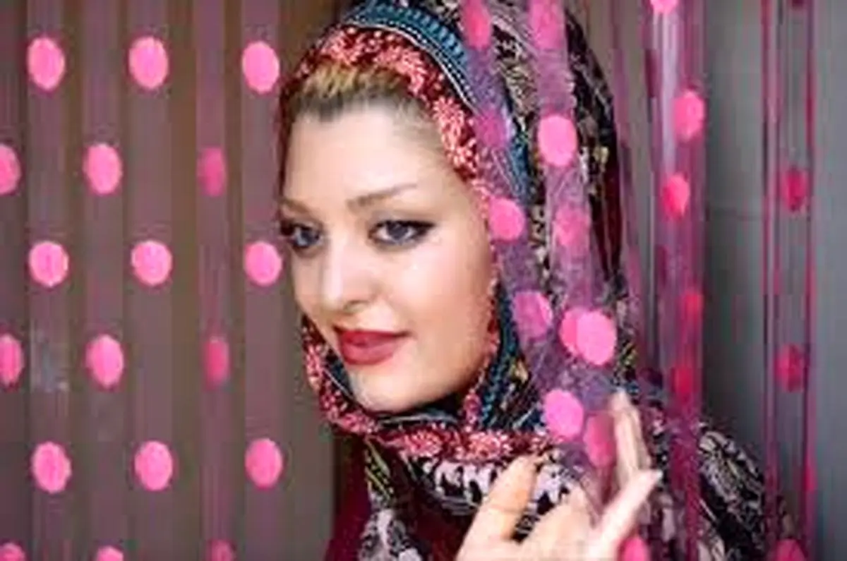 حجاب جالب بازیگر دورگه ایرانی هندی/ عکس