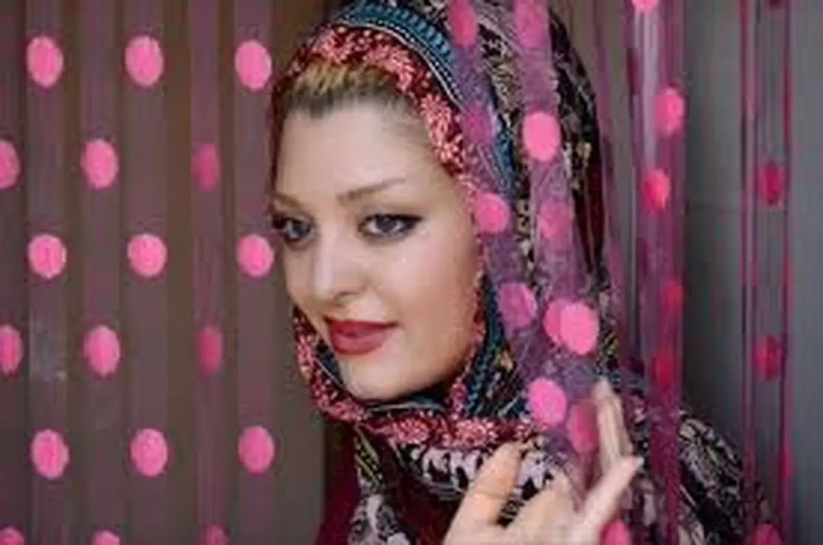 حجاب جالب بازیگر دورگه ایرانی هندی/ عکس
