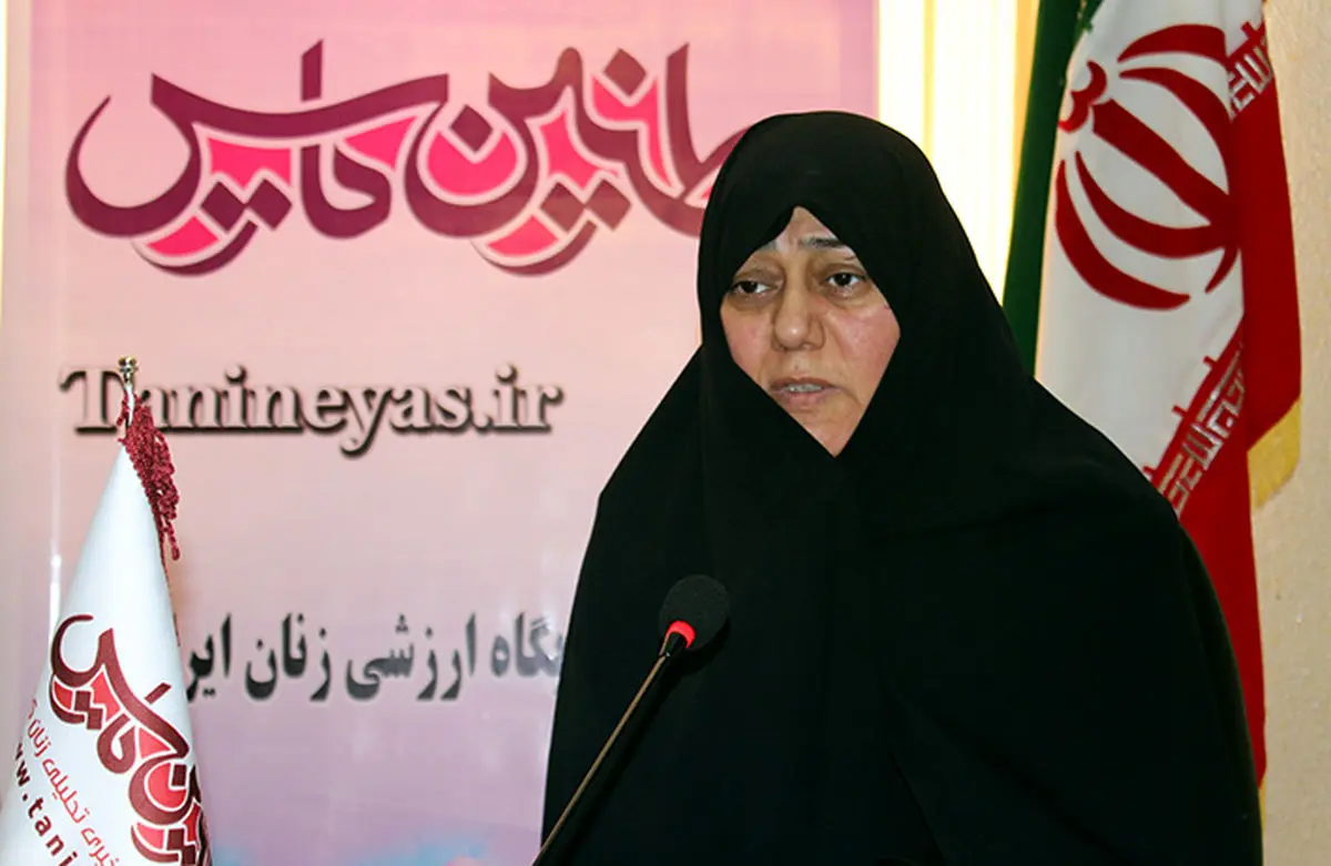 سیاسی کردن بحث زنان و خانواده، بزرگترین خیانت به حوزه زنان است