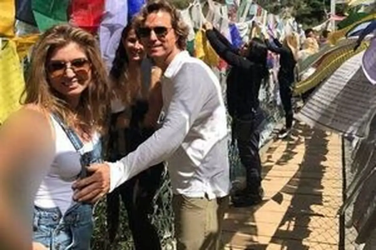 همسر پهلوی: شوهرم از «مبارزه» کنار میکشد