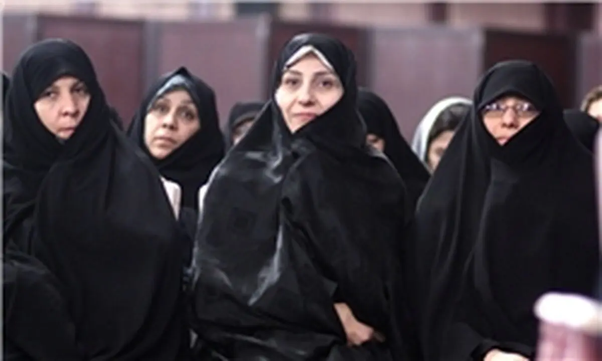 بی احترامی به یک عکاس زن