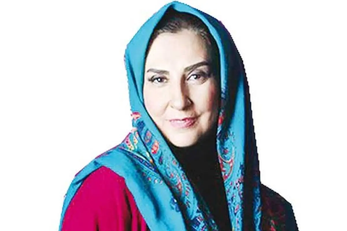 مرجانه گلچین: با هتاکان فضای مجازی برخورد شود 