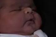 نوزاد سنگین وزن بدنیا آمد