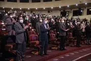 وقتی همه به احترام علی انصاریان، ایستاده دست زدند+ عکس