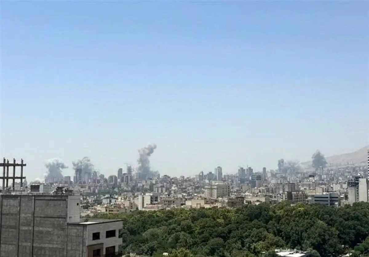 فیلم لحظه اصابت موشک در نزدیکی میدان ونک