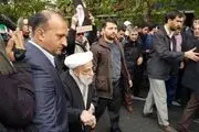 آیت‌الله جنتی در جمع راهپیمایان تهرانی
