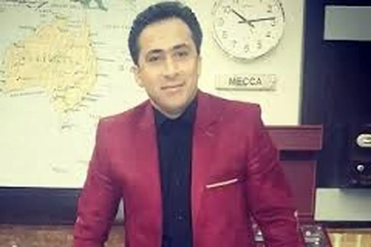 عکس مجری معروف خبر در کنارهنر دست مادرش