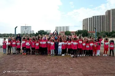 18563466_418