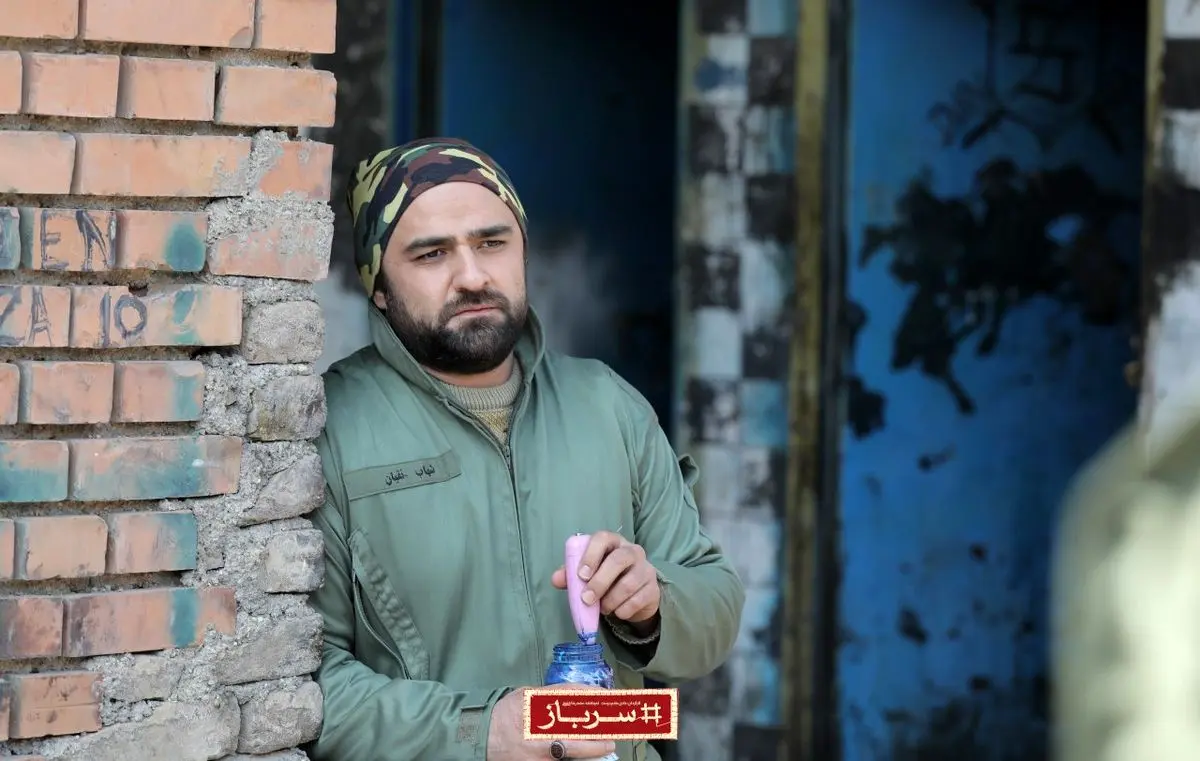 بازیگری که با وجود معافیت، «سرباز» شد/ عکس