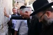 افشاگری روزنامه فرانسوی از «لایک»های رضا پهلوی