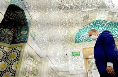 حضور نخست وزیر عراق در مرقد مطهر امام رضا(ع)