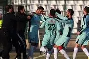 پیکان بدون سه بازیکن اصلی خود با سپاهان دیدار می کند