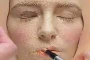 2 میلیارد دلار لوازم آرایش قاچاق روی صورت زنان ایرانی!