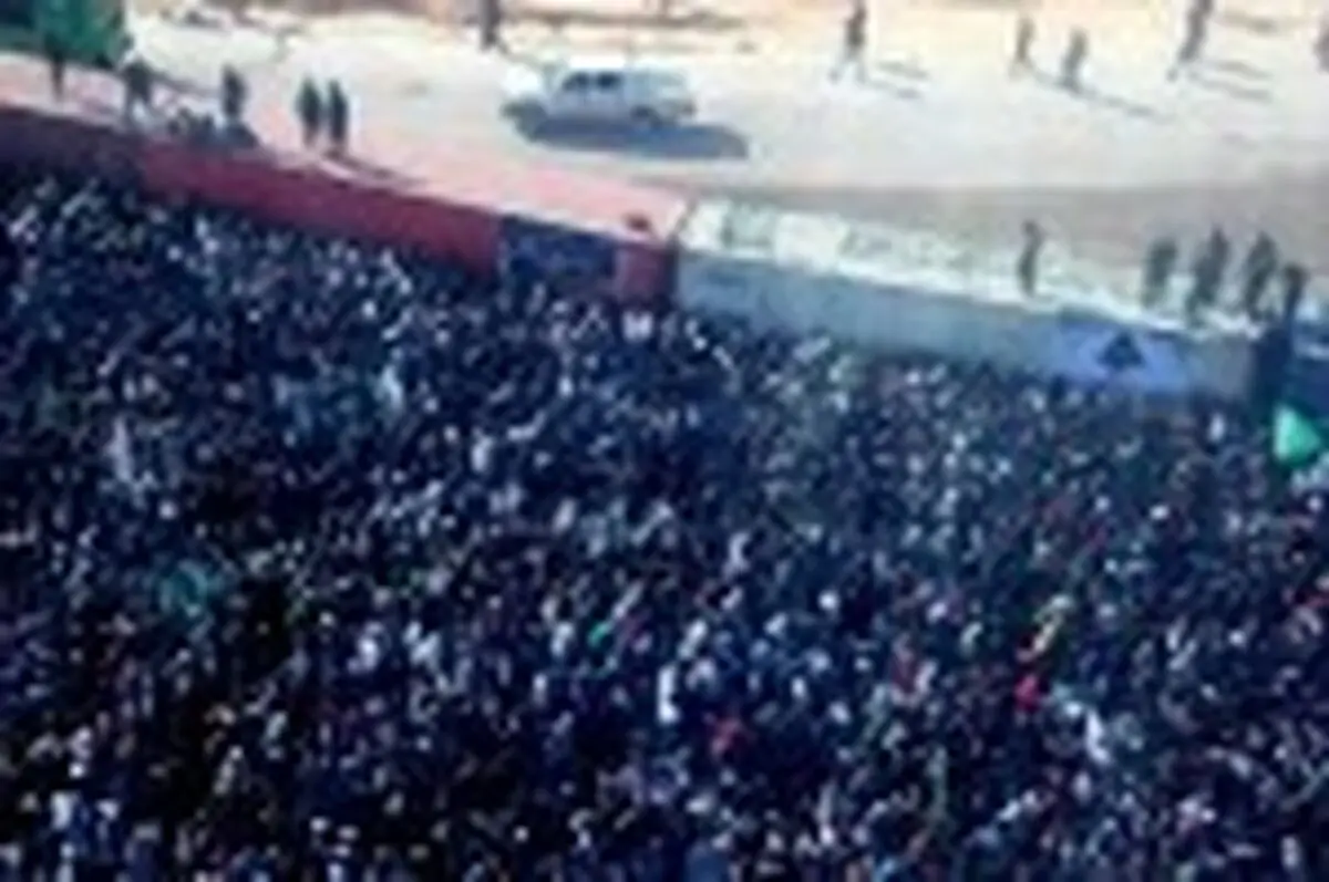 ازدحام بیش از حد مرز مهران را بست