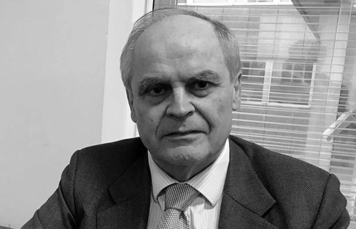 اعتراف دیپلمات کهنه کار انگلیسی: آزمایش موشکی ایران منعی ندارد
