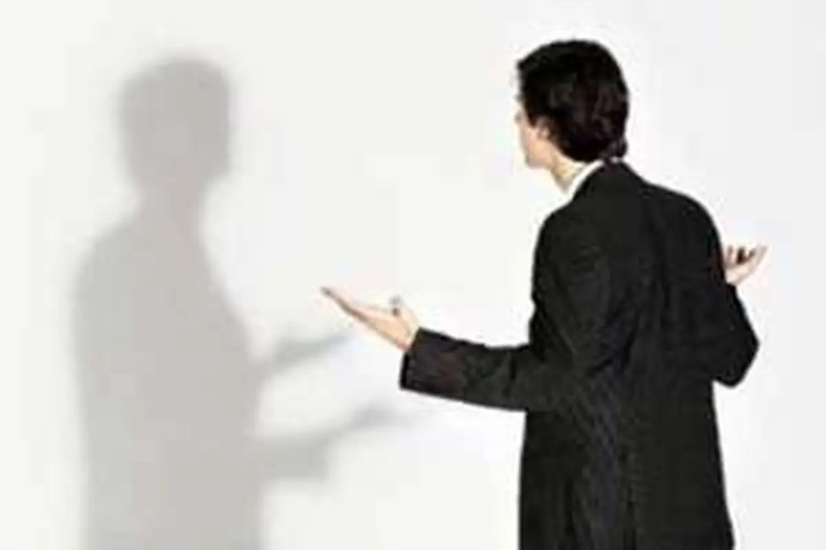حرف زدن با خودمان طبیعی است یا نه؟