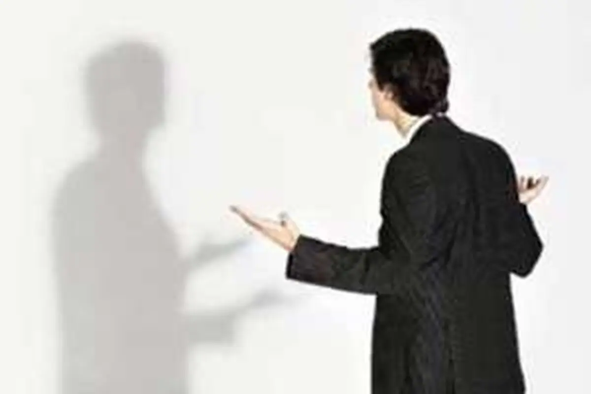 حرف زدن با خودمان طبیعی است یا نه؟