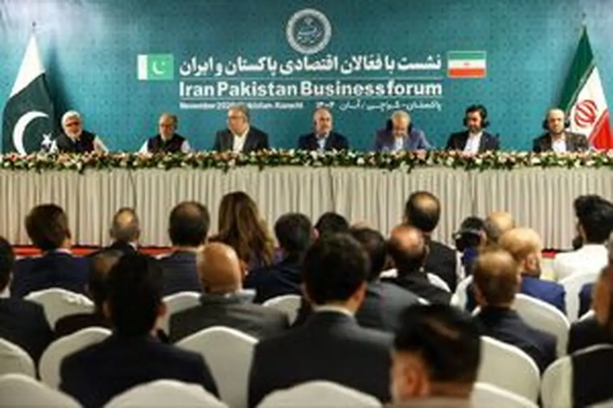 نشست صمیمانه قالیباف با فعالان اقتصادی پاکستان و ایران
