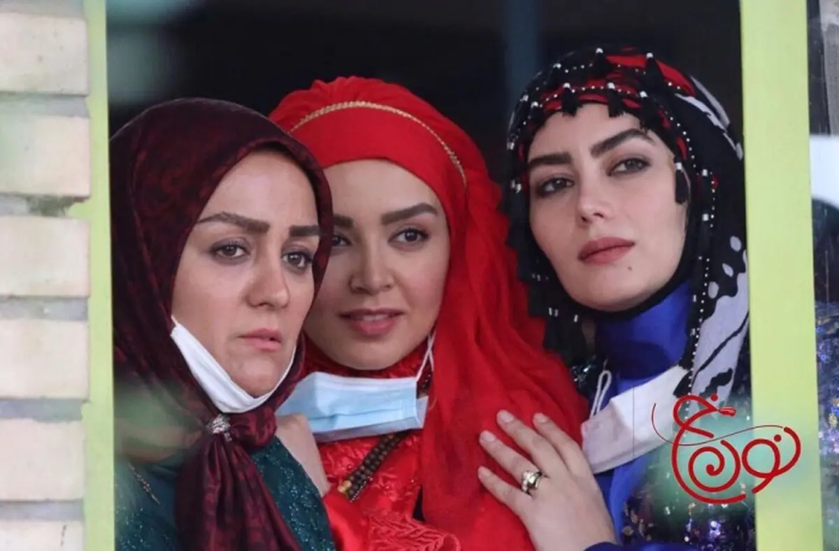  شوخی «نون خ» با تبلیغات روی لباس‌ و طرح لوگوی تیم ملی فوتبال +فیلم