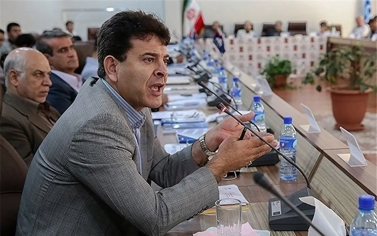 اتقاد تند درودگر از کفاشیان