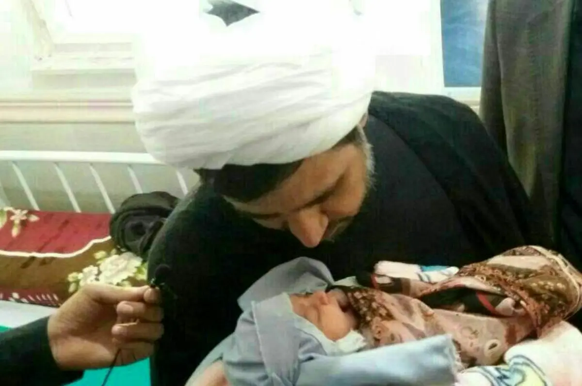 خردسال ترین زائر حسینی درمرزمیرجاوه حسینی شد