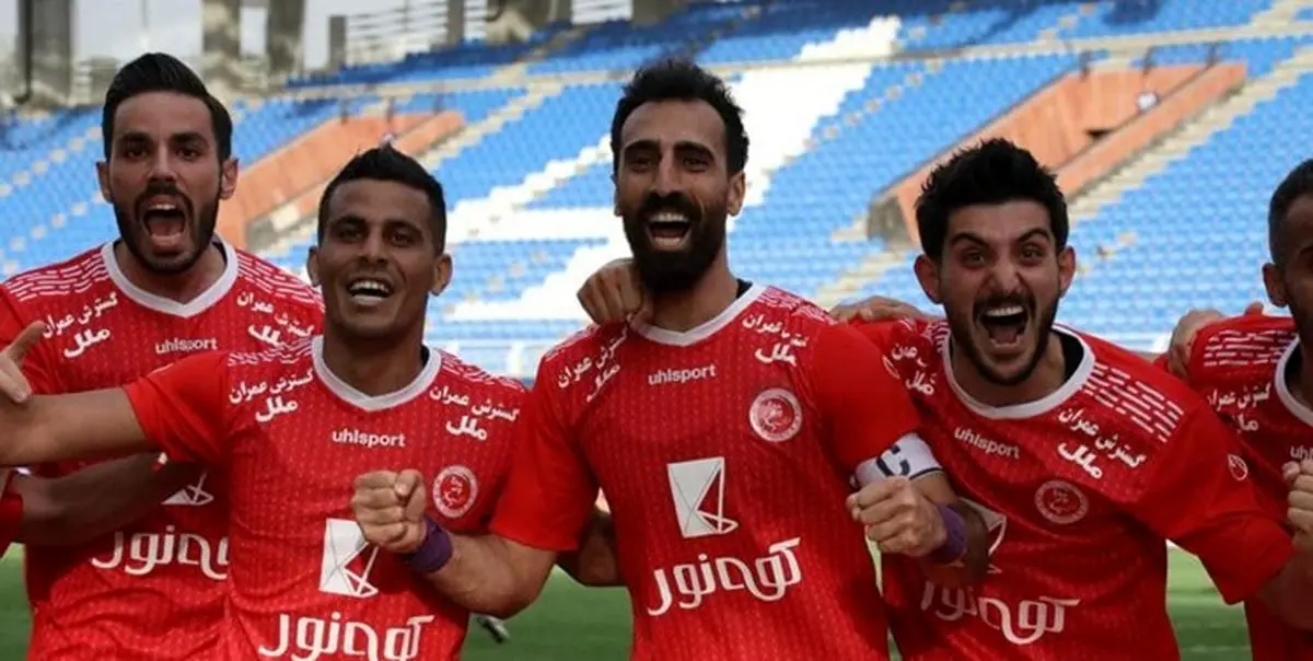 واکنش بازیکن پدیده به بلند بودن چمن ورزشگاه در بازی با پرسپولیس