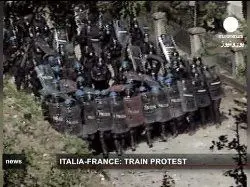 درگیری شدید پلیس ایتالیا با معترضان