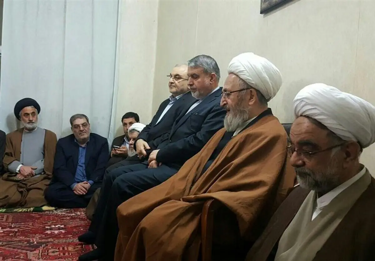 وزیر ارشاد با آیتالله سبحانی دیدار کرد