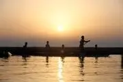 حال عجیب تالاب هورالعظیم/ طرف ایرانی پُر آب، سمت عراقی برهوت
