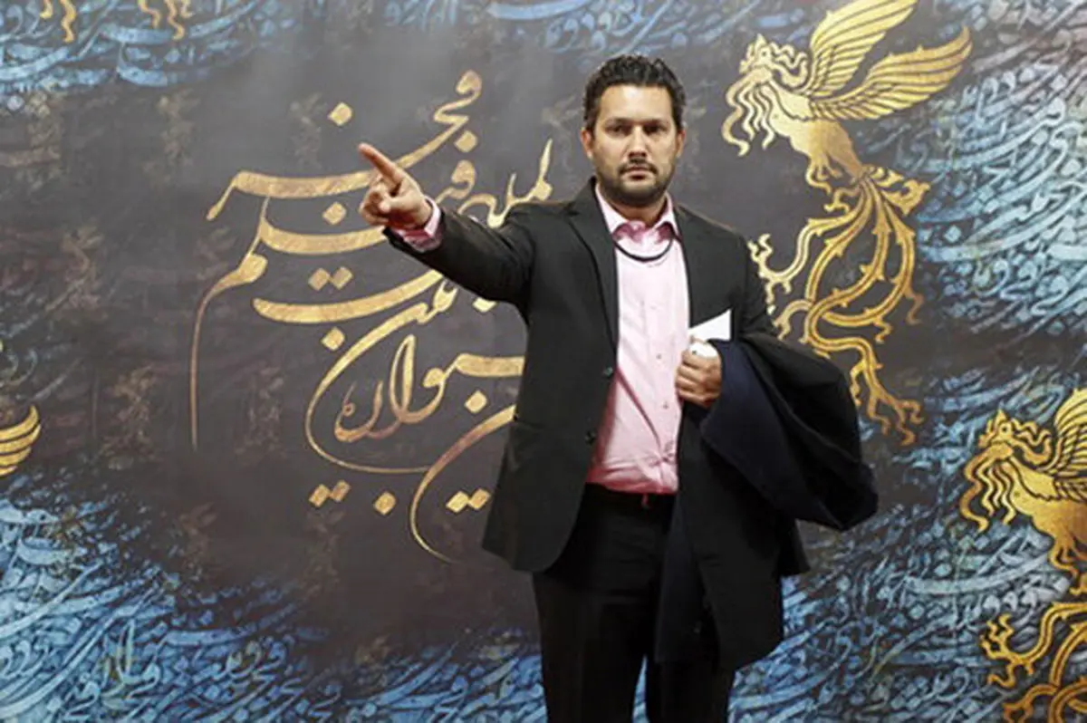 تغییر حال حامد بهداد در حین نوازندگی /عکس