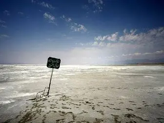 تراز آب دریاچه ارومیه رو به کاهش است