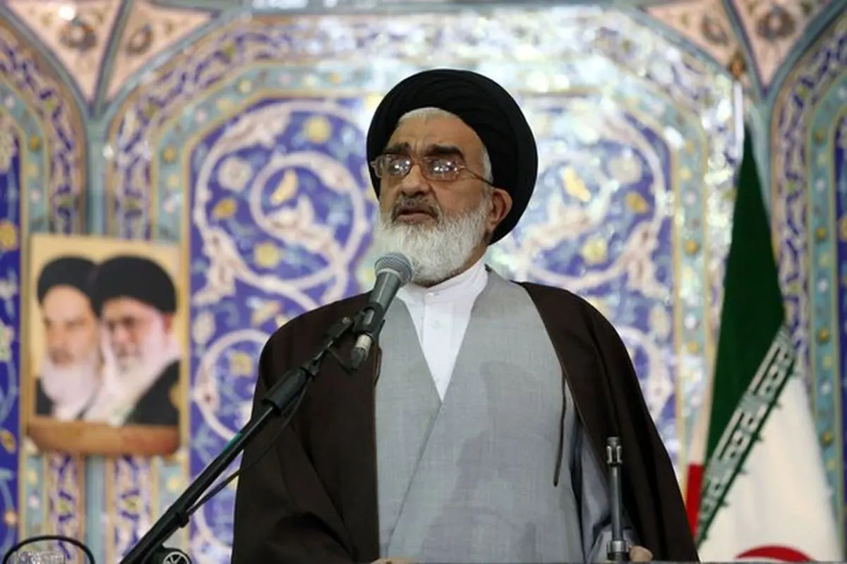 واکنش امام جمعه قم به ماجرای حجاب و بی حجابی