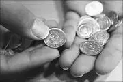 آیا به غیر از همسر به فرد دیگری نفقه تعلق می گیرد؟
