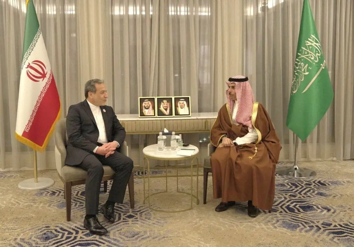 
جزئیات گفتگوی عراقچی با وزیر خارجه عربستان در دوحه
