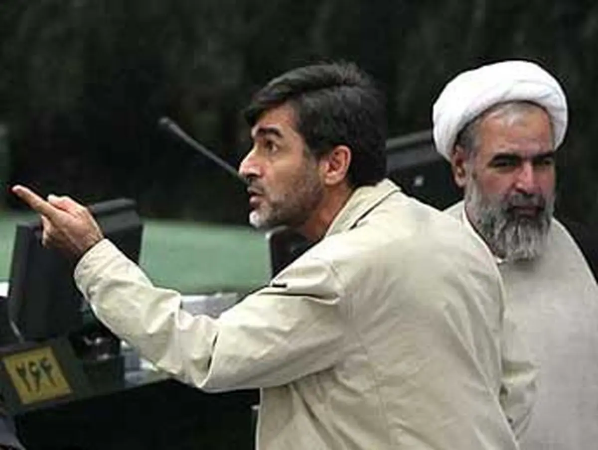 حمایت اعضای جبهه پایداری از هاشمی و خاتمی