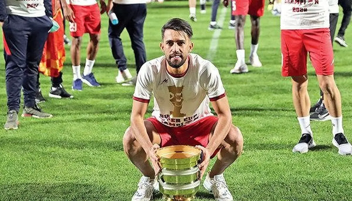 آجورلو آب پاکی را روی دست مدیرعامل پرسپولیسی ریخت
