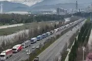 کمک ۳ هزار و ۶۱۰ تُنی تاجیک‌ها به ایران 