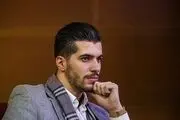 شوخی بامزه ستاره فوتبال ایران با نقی معمولی/ عکس