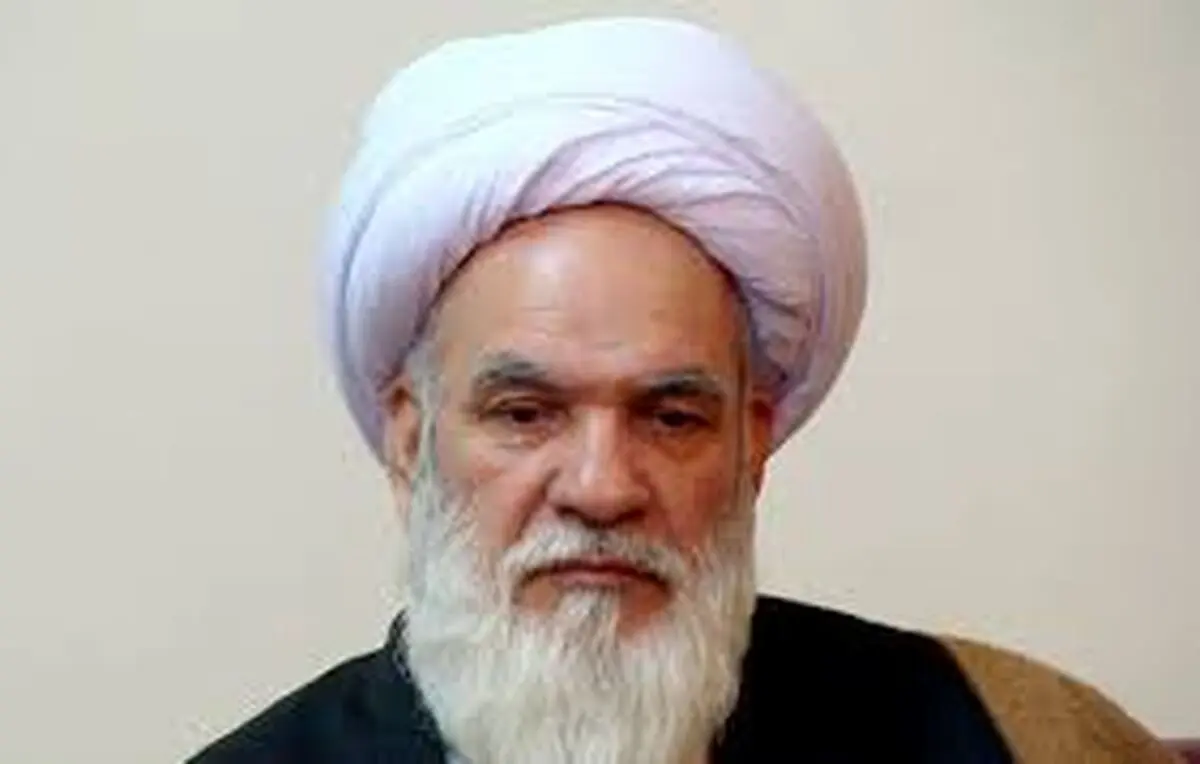 عزت پاسپورت ایرانی با حفظ مواضع انقلابی بود نه نرمش در مقابل حیوان درنده/ روحانی موضع قاطع علیه ترامپ نگرفت
