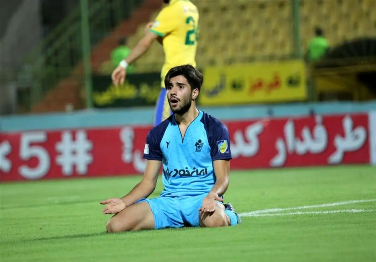 واکنش بازیکن پیکان به بازی با پرسپولیس/ باید از غیبت هواداران پرسپولیس استفاده کنیم