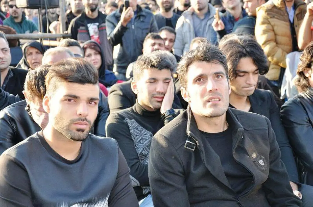 آقای طارمی فکر کرده اینجا کجاست که هفت تیر کش شدی؟