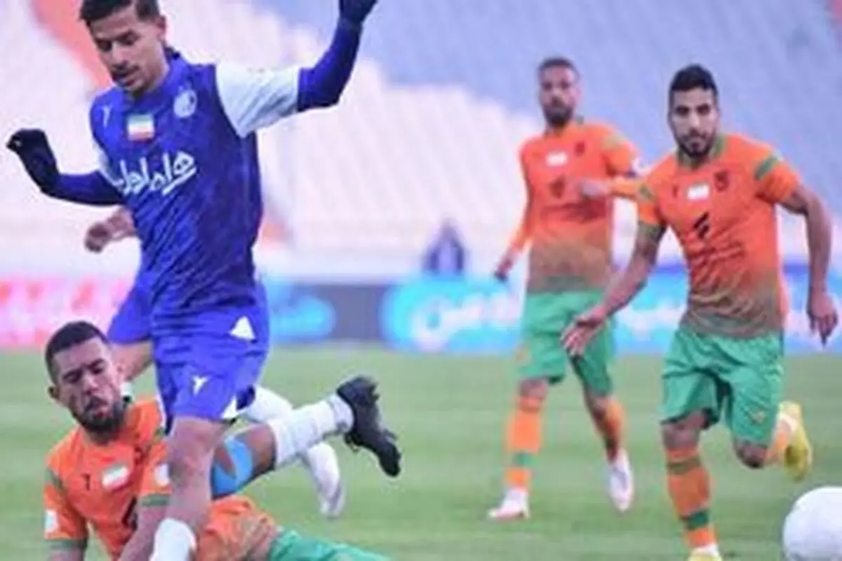 
اعتراف مدافع مس رفسنجان به برخورد توپ به دستش
