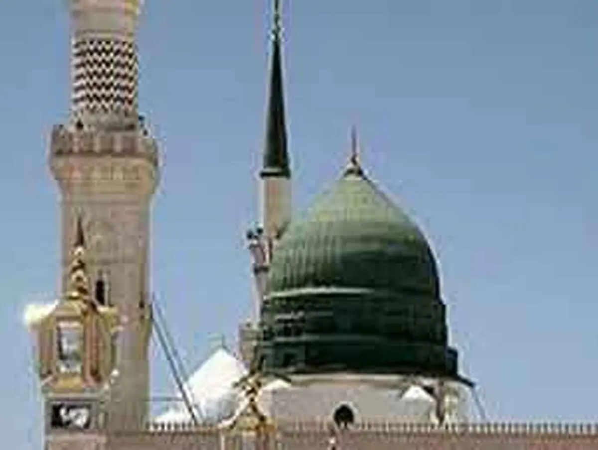 نشانه پاکی و قداست جامعه چیست؟